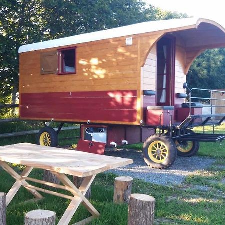 Veritable Roulotte Hippomobile "La Bailleul" Mentheville Kültér fotó
